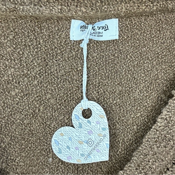 Cable Knit Design V-neck Cardigan - Picture 8 of 8